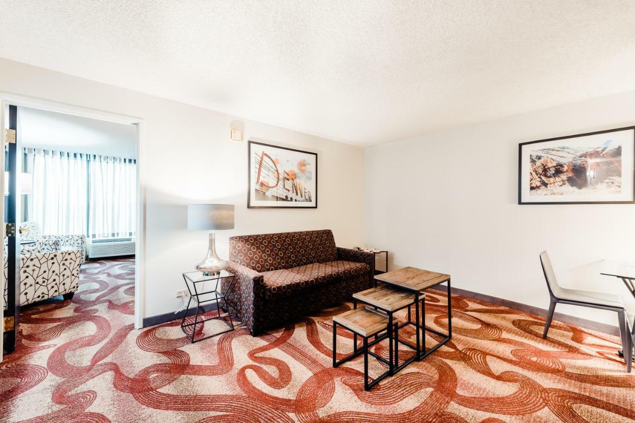 Radisson Hotel Denver-ออโรรา ภายนอก รูปภาพ
