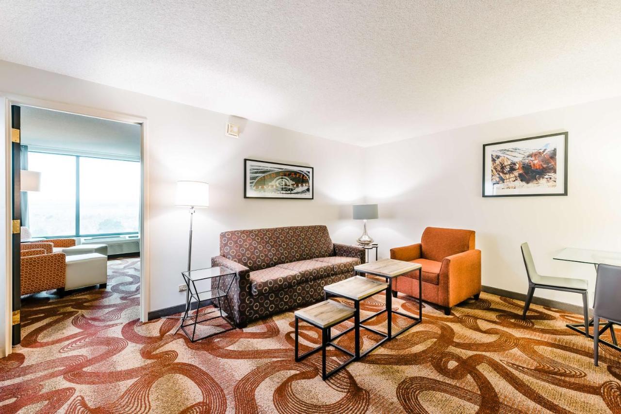 Radisson Hotel Denver-ออโรรา ภายนอก รูปภาพ